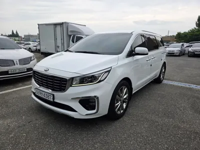 Kia Canival 2020, 126858 км, за 9295.97 USD