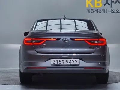 Renault-KoreaSamsung SM6 2020, 60932 км, за 7748.91 USD