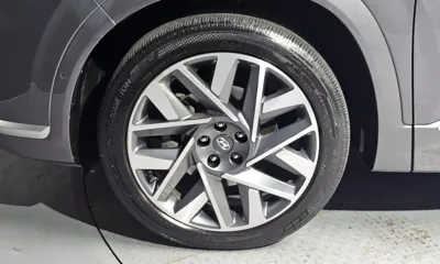 Hyundai Santafe 2021, 112328 км, за 15659.07 USD