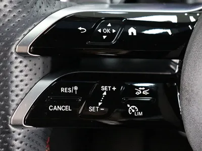 Mercedes-Benz CLA-Class 2024, 16958 км, за 29079.69 USD - фото 11
