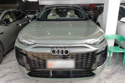 Audi Q6L e-tron 2026, 7400 км, за 44009 USD