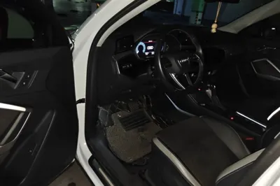 Audi Q3 2019, 80600 км, за 12526 USD - фото 16