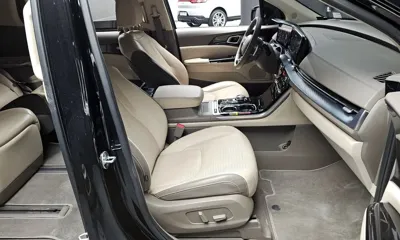 Kia Canival 2023, 95721 км, за 24690.57 USD - фото 10