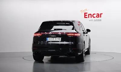 Porsche Cayenne 2021, 29692 км, за 60860.88 USD
