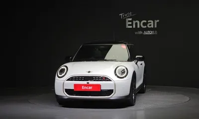 MINI Cooper 2025, 2963 км, за 24911.38 USD