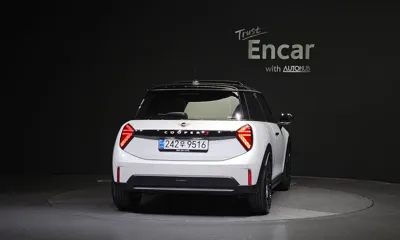 MINI Cooper 2025, 2963 км, за 24911.38 USD