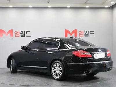 Hyundai Genesis 2012, 169558 км, за 3770.27 USD