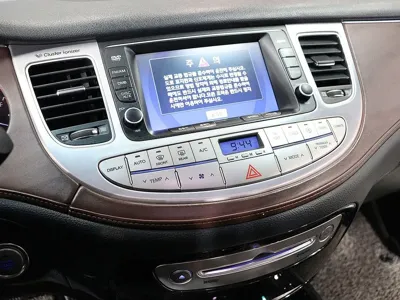 Hyundai Genesis 2012, 169558 км, за 3770.27 USD - фото 7