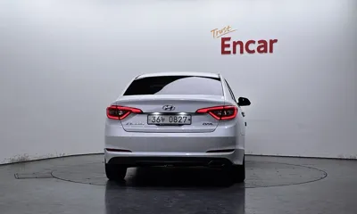 Hyundai Sonata 2016, 136459 км, за 7166.13 USD
