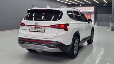 Hyundai Santafe 2022, 52977 км, за 17920.44 USD