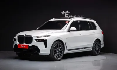BMW X7 · 2025 год