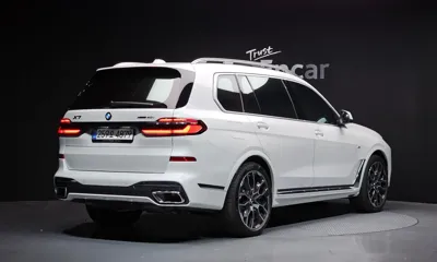 BMW X7 2025, 7319 км, за 575215.73 USD