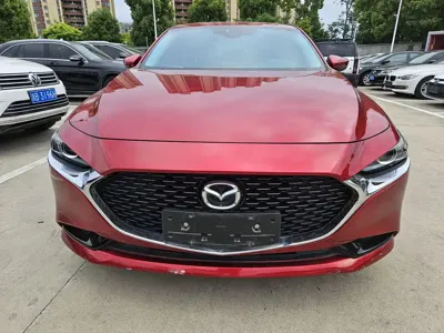 Mazda 3 Axela 2020, 20000 км, за 8357.7 USD
