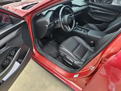 Mazda 3 Axela 2020, 20000 км, за 8357.7 USD - фото 6