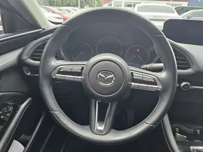 Mazda 3 Axela 2020, 20000 км, за 8357.7 USD - фото 10