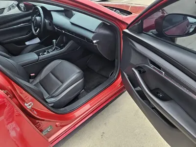 Mazda 3 Axela 2020, 20000 км, за 8357.7 USD - фото 19