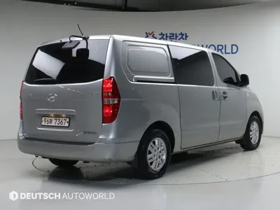 Hyundai Starex 2017, 229458 км, за 3057.51 USD