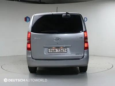 Hyundai Starex 2017, 229458 км, за 3057.51 USD