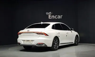 Hyundai Grandeur 2022, 110895 км, за 12958.25 USD