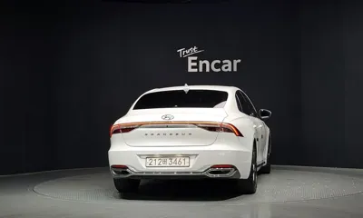 Hyundai Grandeur 2022, 110895 км, за 12958.25 USD
