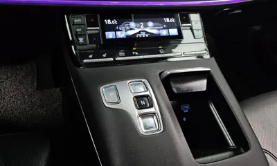 Hyundai Grandeur 2022, 110895 км, за 12945.63 USD - фото 9