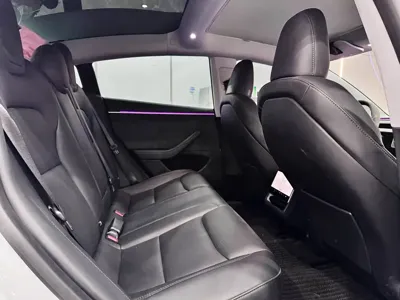 Tesla Model 3 2024, 58000 км, за 27221.37 USD - фото 11