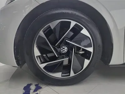 Volkswagen ID.3 2024, 62699 км, за 11668.4 USD - фото 6