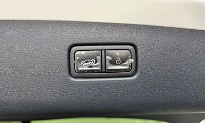 Genesis GV70 2023, 26047 км, за 29188.05 USD - фото 32