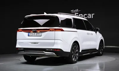 Kia Canival 2023, 55592 км, за 18708.15 USD