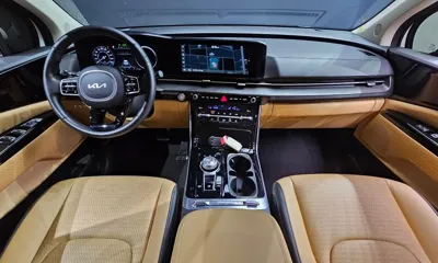 Kia Canival 2023, 55592 км, за 18708.15 USD - фото 7