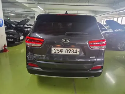 Kia Sorento 2015, 108944 км, за 7598.28 USD