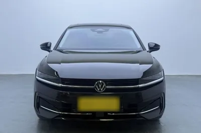 Volkswagen Magotan 2024, 4000 км, за 23463 USD