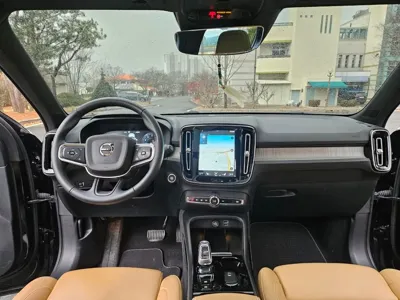Volvo XC40 2021, 39703 км, за 15887.4 USD - фото 10