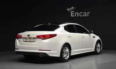 Kia K5 2013, 119560 км, за 3216.49 USD