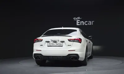 Maserati Ghibli 2015, 102562 км, за 11661.24 USD