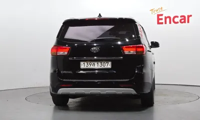 Kia Canival 2017, 119347 км, за 8840.93 USD