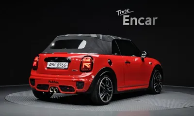 MINI Cooper Convertible 2019, 53308 км, за 15302.46 USD