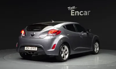 Hyundai Veloster 2012, 85985 км, за 2822.63 USD