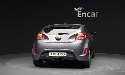 Hyundai Veloster 2012, 85985 км, за 2822.63 USD