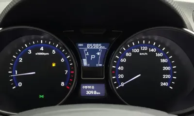 Hyundai Veloster 2012, 85985 км, за 2822.63 USD - фото 8