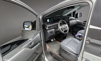 Hyundai Staria 2023, 58914 км, за 23565.71 USD - фото 11