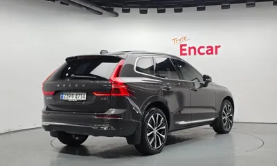Volvo XC60 2024, 30551 км, за 34973.66 USD