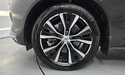 Volvo XC60 2024, 30551 км, за 34973.66 USD