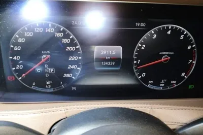 Mercedes-Benz S-Class 2018, 134300 км, за 48671 USD - фото 12