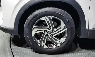 Hyundai Santafe 2021, 65252 км, за 15961.63 USD