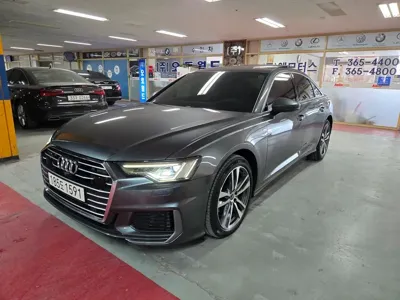 Audi A6 · 2022 год