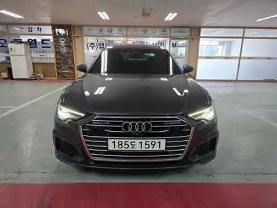 Audi A6 2022, 83000 км, за 22133.22 USD
