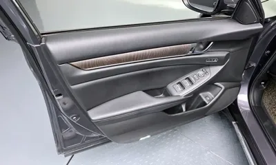 Honda Accord 2018, 88111 км, за 13121.96 USD - фото 24