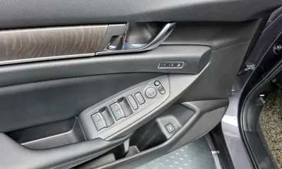 Honda Accord 2018, 88111 км, за 13121.96 USD - фото 28