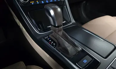 Hyundai Grandeur 2019, 170798 км, за 7807.51 USD - фото 9
